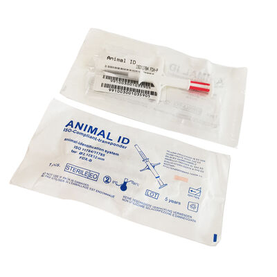 Etiqueta de oído de inyección para mascotas de material PP de 134,2 kHz RFID Fofia duradera de venta caliente, uso agrícola, 1,5 años
